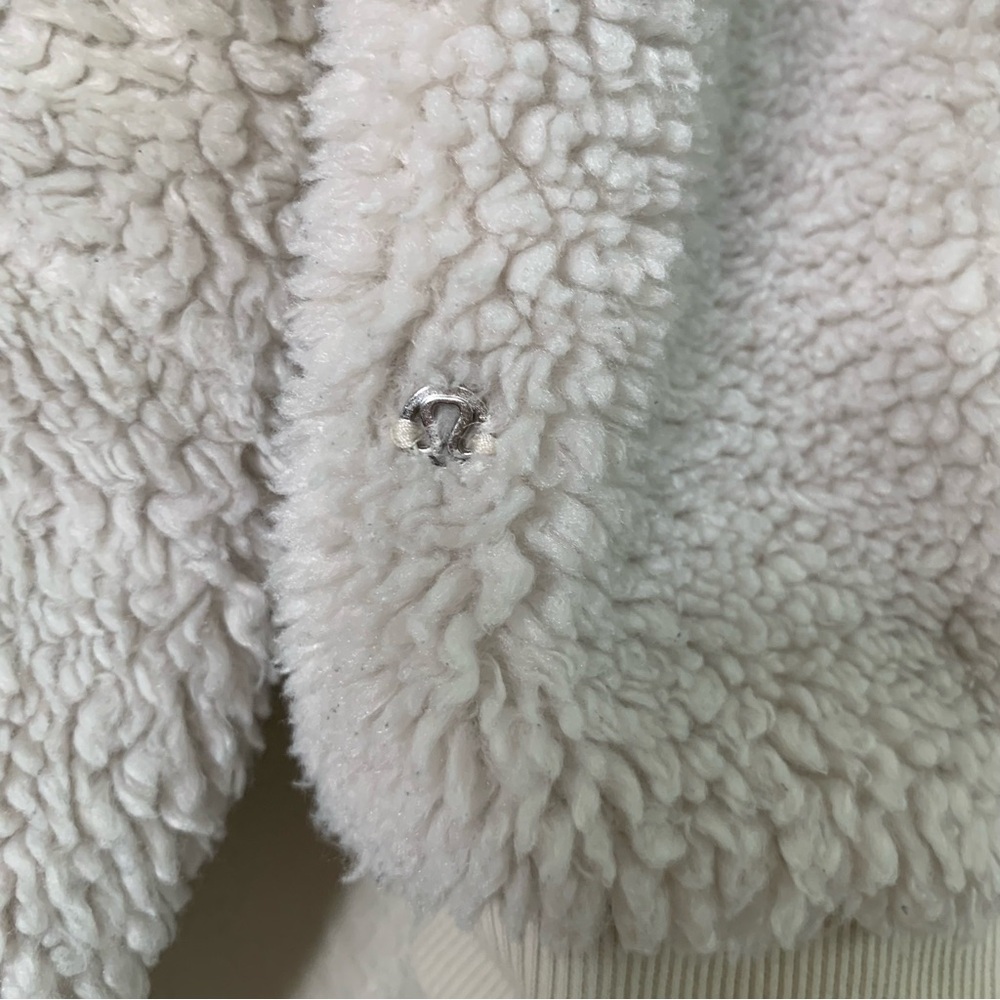 Lululemon Textured Fleece 1/2 Zip hooded sweatshirt 8 - Picture 14 of 14